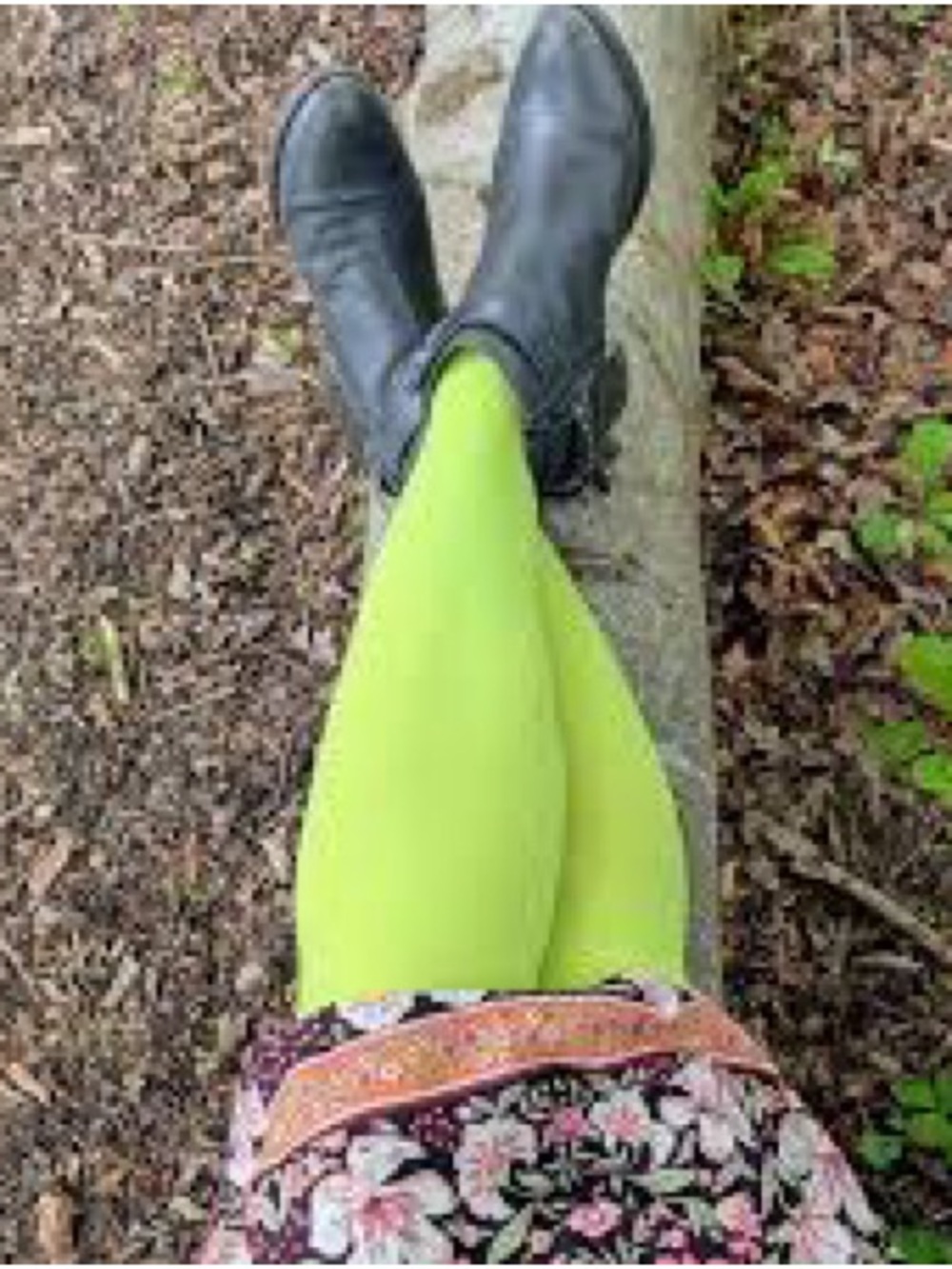 SNAG Tights -Granny Smith Tights - Picture 2 of 7